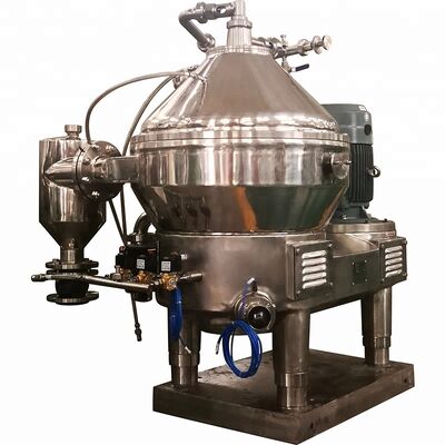 Automatische Uitlaat PLC Besturing Bier Centrifuge met Food Grade Roestvrij Staal en 5000-10000 L/H Capaciteit