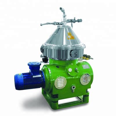 Zelfreinigende centrifuge met vaste kom en schijven voor olie